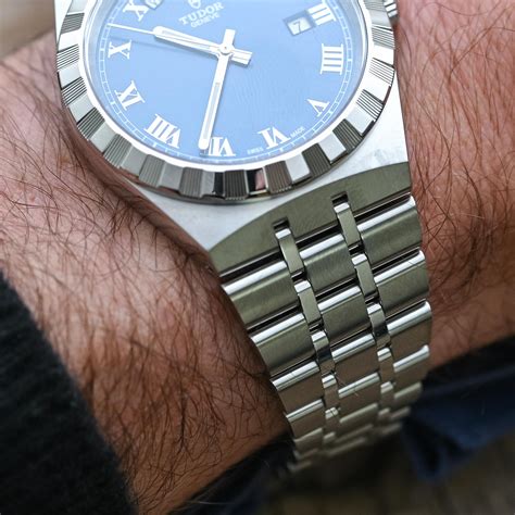 tudor royal 41mm prezzo|tudor royal date day.